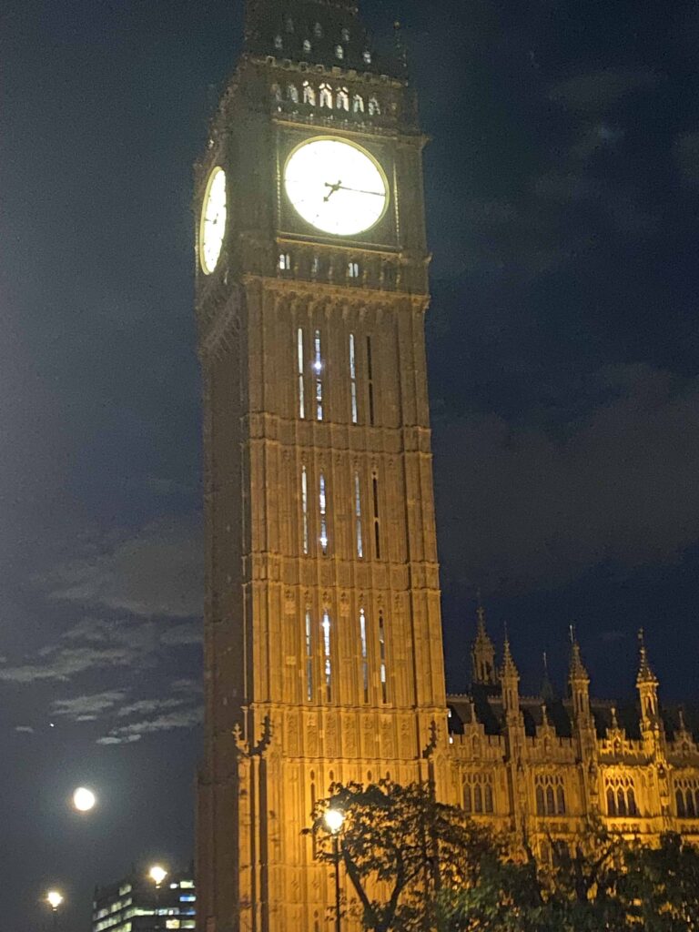 Moonrise at the Houses of Parliament